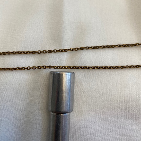 4/$25- Brass Tone Double Circle Necklace Jewelry - Picture 8 of 9